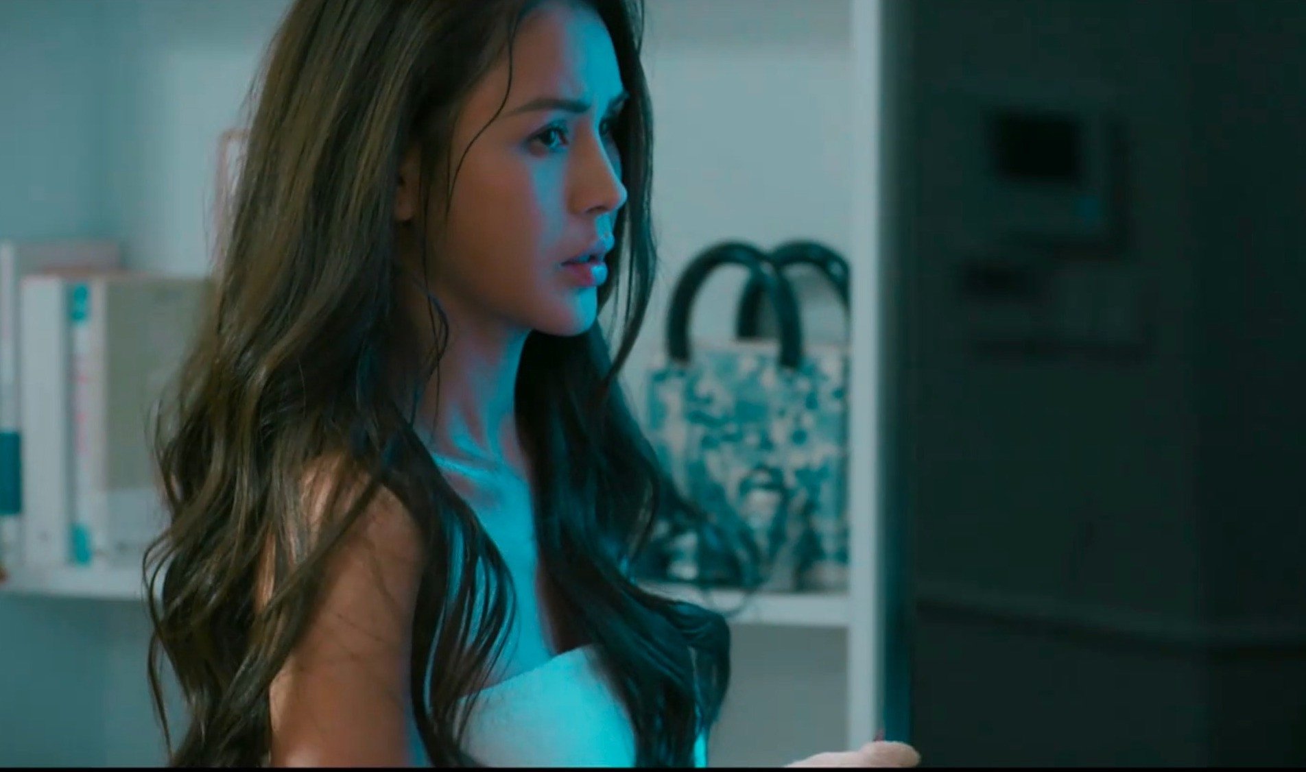 Lương Thu Trang và bạn diễn hơn 11 tuổi trong 'Cha tôi người ở lại' bị phản ứng - 3