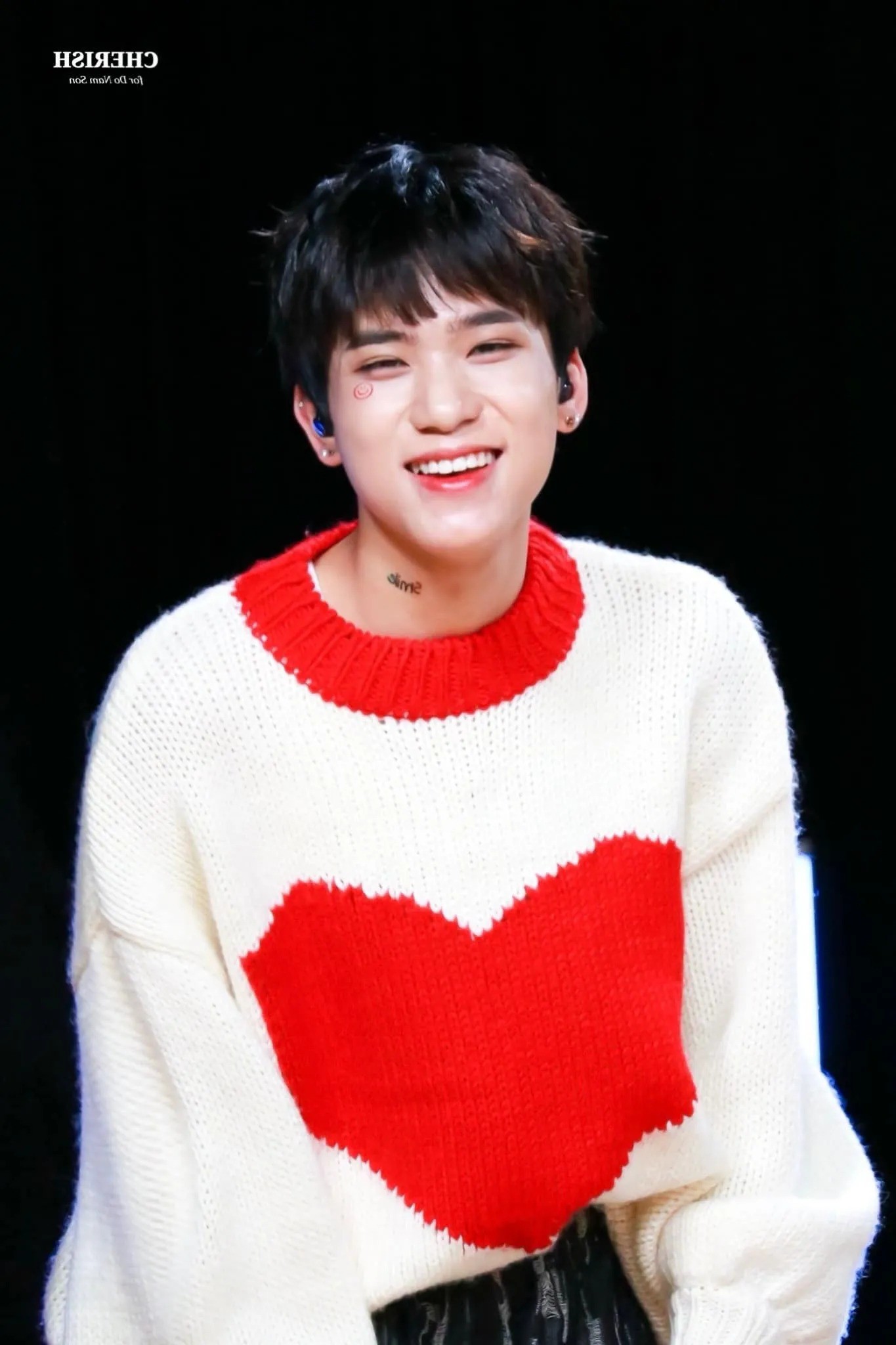 Chàng trai cao 1,81 m chuyên Lê Hồng Phong làm ca sĩ ở Hàn Quốc gây bất ngờ - 4