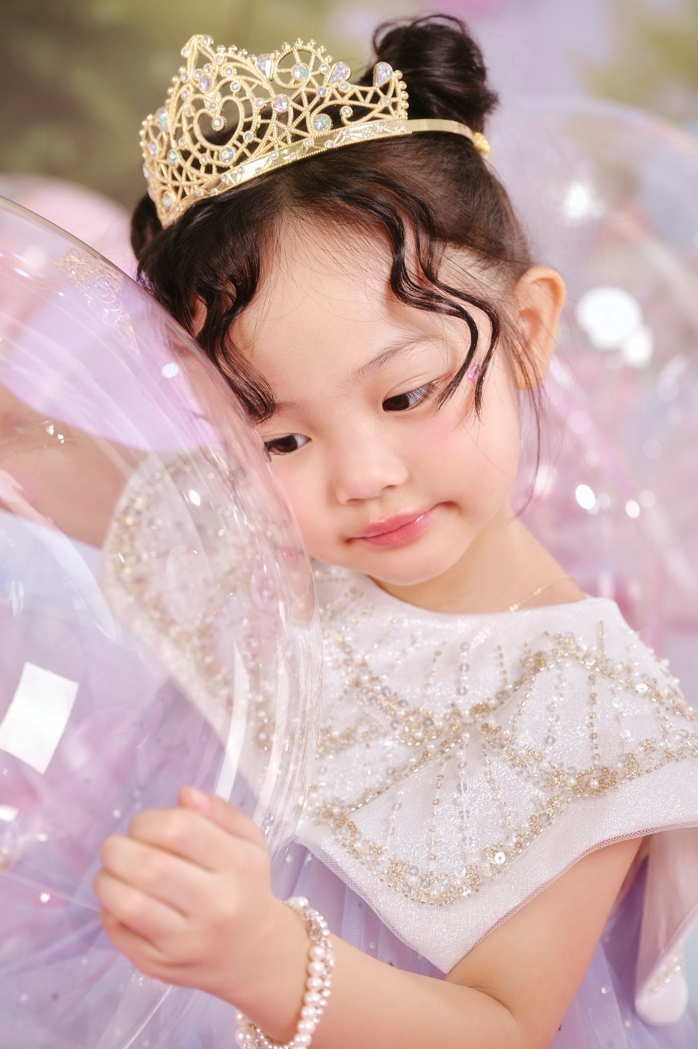 Con gái Cường Đô La mừng sinh nhật tròn 5 tuổi, ngày càng ra dáng tiểu mỹ nhân- Ảnh 4. Con gái Cường Đô La mừng sinh nhật tròn 5 tuổi, ngày càng ra dáng tiểu mỹ nhân- Ảnh 4.