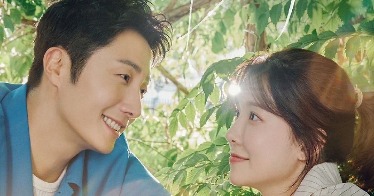 Phim vừa chiếu 1 tập đã đạt rating 13,6% thống trị cả nước: Nam chính đẹp quá xá, 19 năm out trình cuộc đời- Ảnh 1.