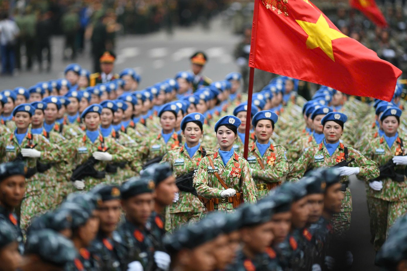 3-1756817586-746-width1390height926 Những 'bông hồng thép' trong lễ diễu binh trên Quảng trường Ba Đình - 4