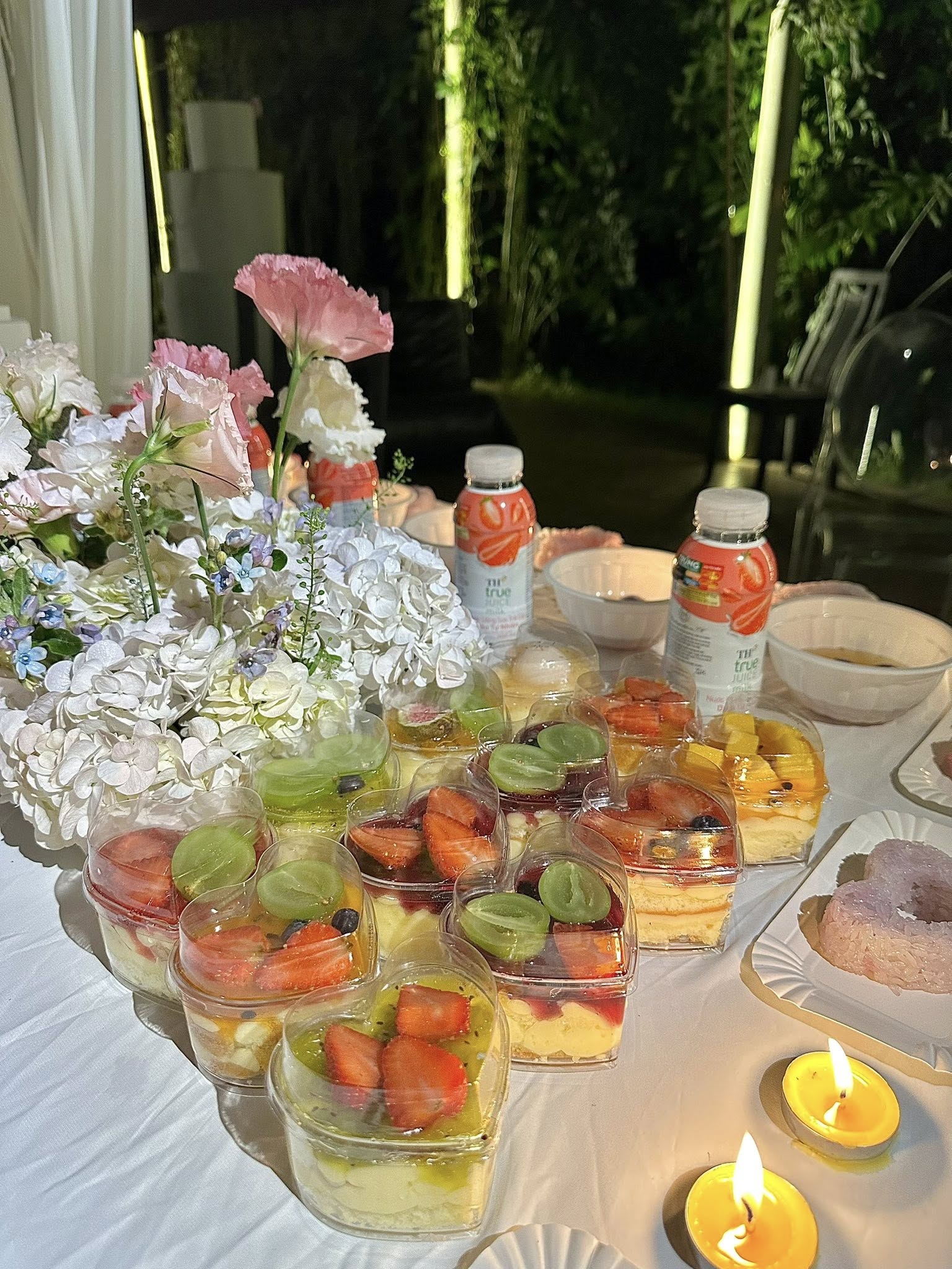 Quỳnh Lương tổ chức tiệc đầy tháng ấm cúng cho con gái, cô bé được mẹ khen ở điểm này- Ảnh 2.