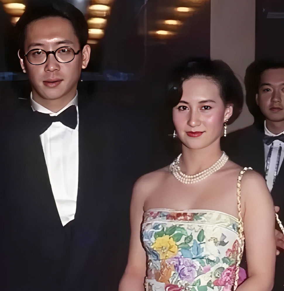 Nữ tỷ phú bị hoa hậu đẹp nhất lịch sử cướp chồng, màn trả thù khiến cả Hong Kong rung động- Ảnh 3.