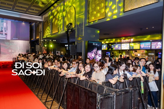 Hứa Quang Hán khoe visual đốt cháy cả thảm đỏ, nói