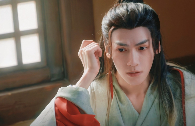 Dân tình đòi đệ nhất mỹ nam Trung Quốc giải nghệ ngay lập tức: Gầy như que củi, lại còn loè loẹt đến cay mắt- Ảnh 3.