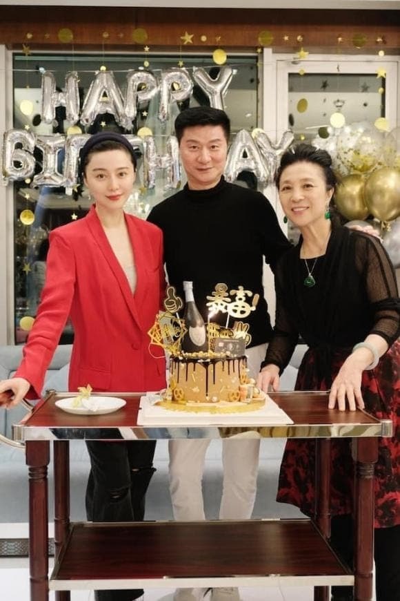 Không tin được đây là bố đẻ của Phạm Băng Băng- Ảnh 4. Không tin được đây là bố đẻ của Phạm Băng Băng- Ảnh 4.