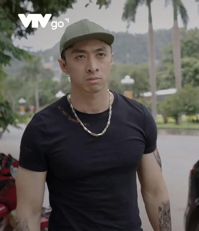 Màn dậy thì đỉnh nhất phim Việt giờ vàng đây rồi: Bảnh thế này hút gái phải biết, từ đầu đến chân toát ra mùi tiền- Ảnh 7. Màn dậy thì đỉnh nhất phim Việt giờ vàng đây rồi: Bảnh thế này hút gái phải biết, từ đầu đến chân toát ra mùi tiền- Ảnh 7.