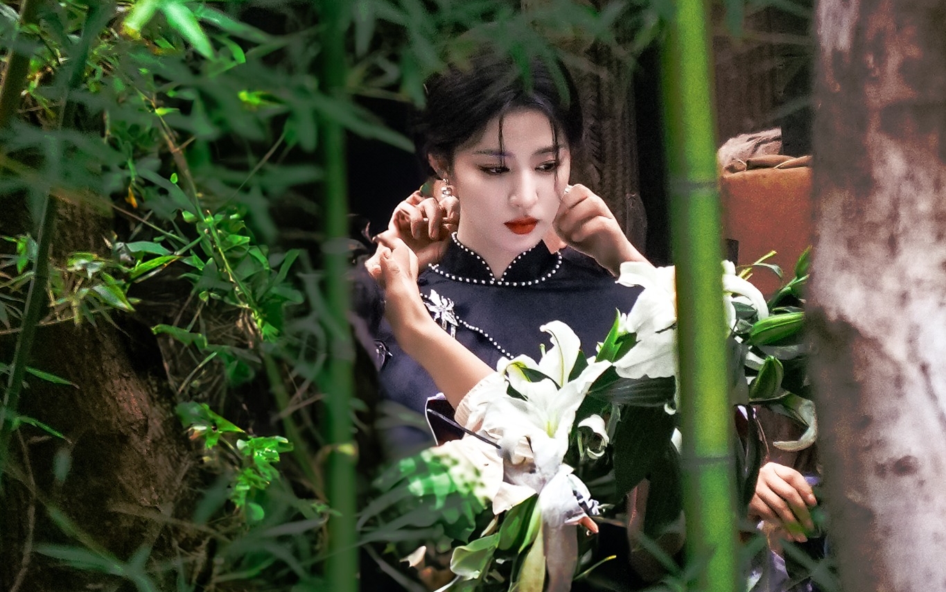 Lần đầu có mỹ nhân già trước tuổi lại được khen nức nở: Khí chất cao sang quyền quý, visual không đùa được đâu- Ảnh 1.