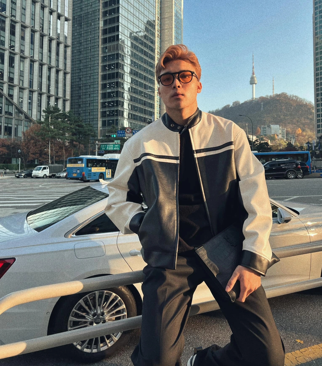 Em trai Hoà Minzy gây tranh cãi về video lên mạng