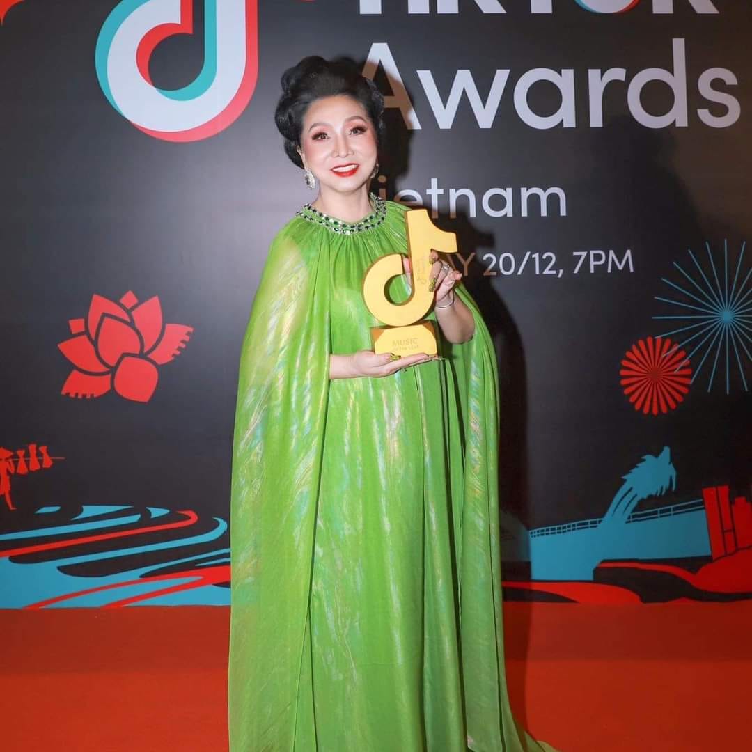 Nữ NSND từng được Forbes vinh danh, tuổi 80 sống một mình trong biệt thự 1.200m2 tại TP.HCM- Ảnh 3.