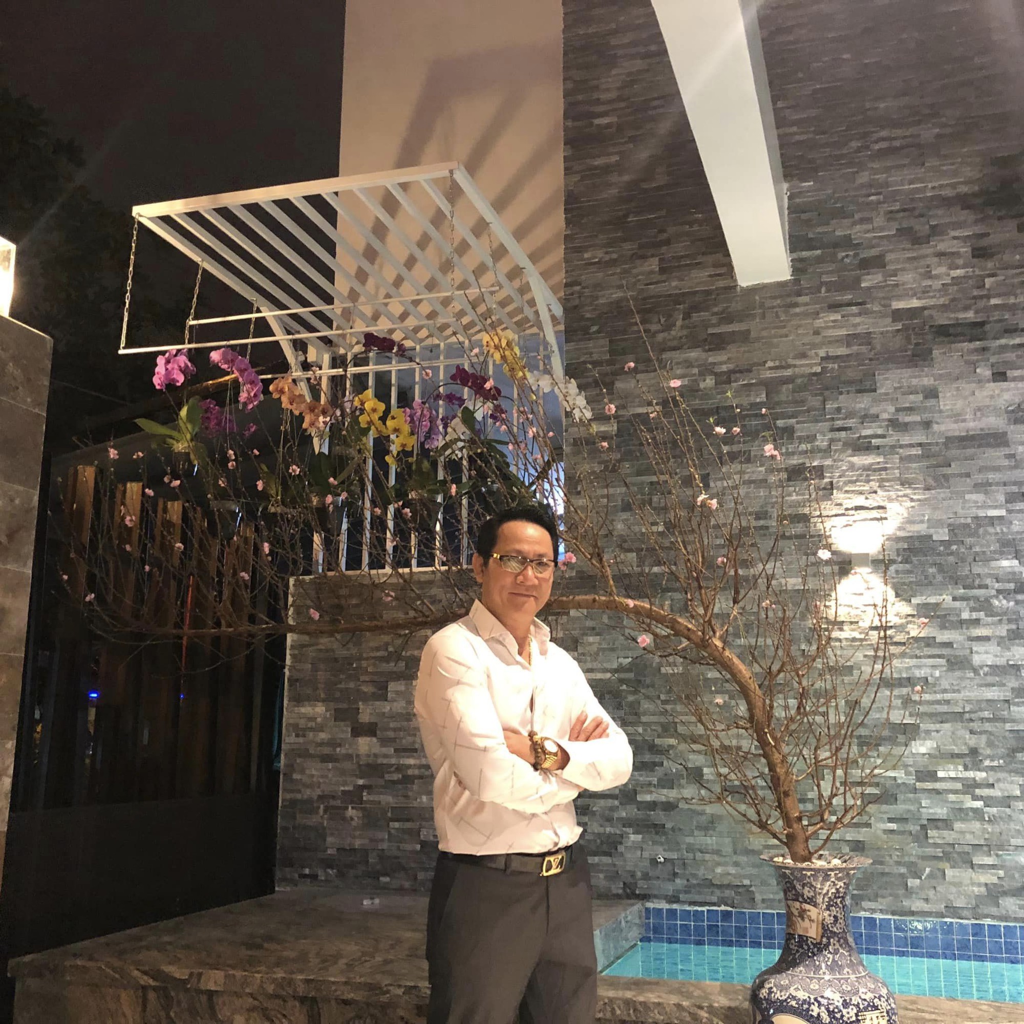 Nam NSƯT sở hữu biệt thự 2 mặt tiền gần biển ở Đà Nẵng: Từng bỏ nghề diễn làm lái xe, U60 viên mãn bên vợ và 4 con- Ảnh 9.