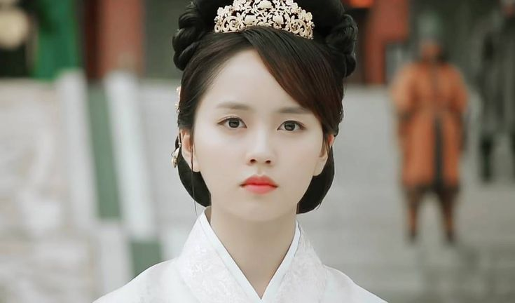 10 Hoàng hậu đẹp nhất Hàn Quốc: Kim Tae Hee bét bảng, hạng 1 đúng chuẩn