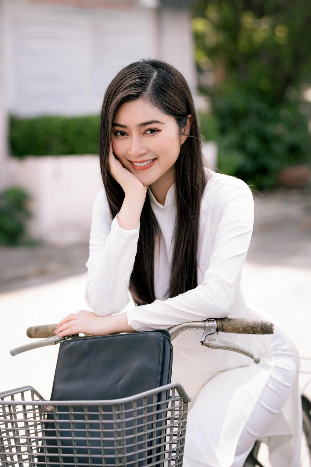 Sao Việt giấu chồng con kín bưng, vừa mới khoe loạt ảnh đã bị chê Sao Việt giấu chồng con kín bưng, vừa mới khoe loạt ảnh đã bị chê