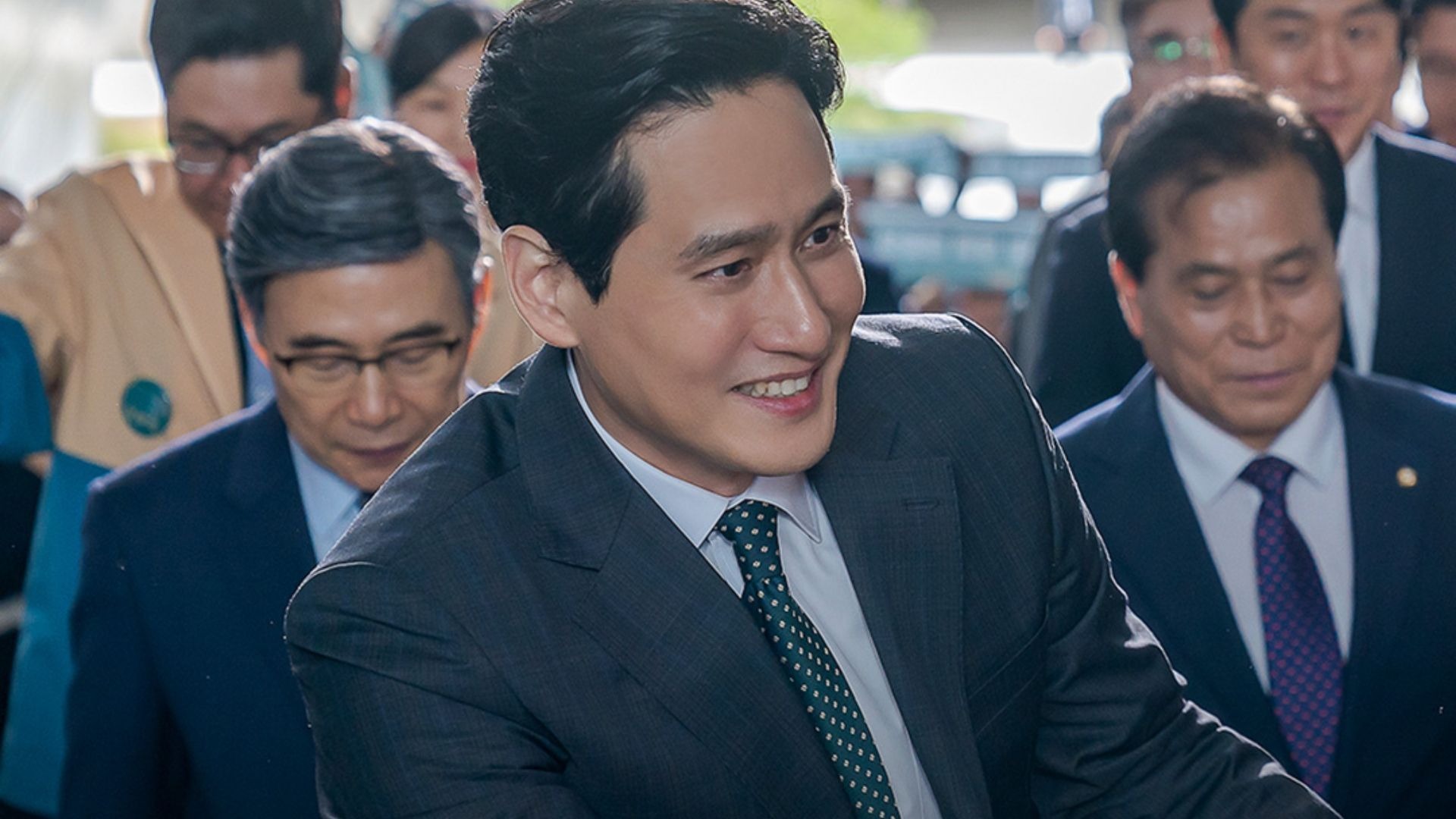 Showbiz Hàn có một nam diễn viên: Nghèo thì chung tình, giàu thì ngoại tình, bước vào phim hành động thì… toàn giết người- Ảnh 4.