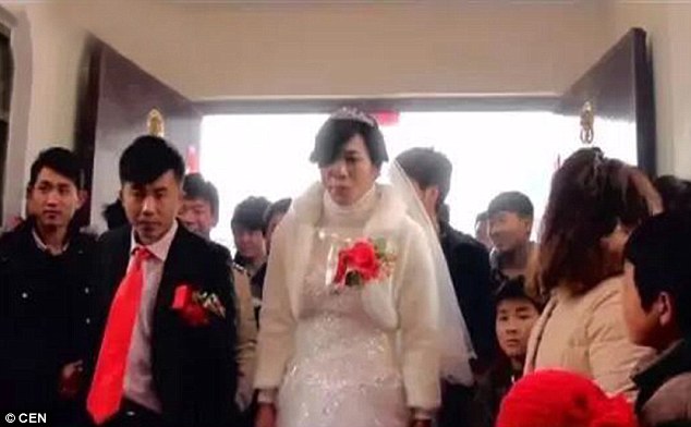 Người đàn ông giả gái hẹn hò một lúc 11 chàng trai, có người cưới xong vẫn không biết: Thủ đoạn cải trang vô cùng tinh vi- Ảnh 1.