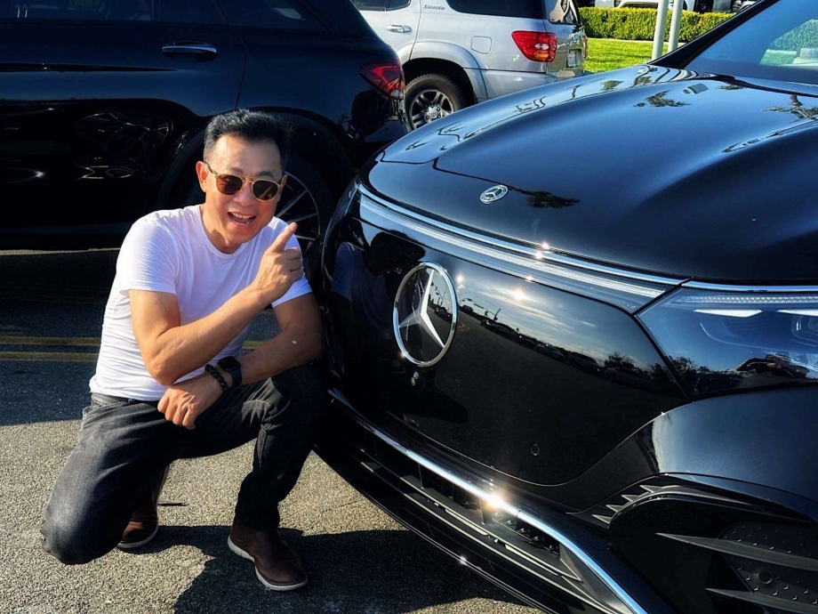 Nam nghệ sĩ hài nổi danh cả nước: Tuổi ngoài 60 siêu giàu, gọi vợ là