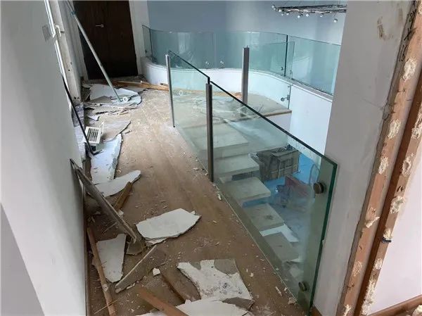 Người đàn ông mua biệt thự 36 tỷ đồng, 9 năm sau tăng giá lên 94 tỷ đồng nhưng vẫn khóc ròng: “Hóa ra bao năm qua cố gắng là công cốc”- Ảnh 1.