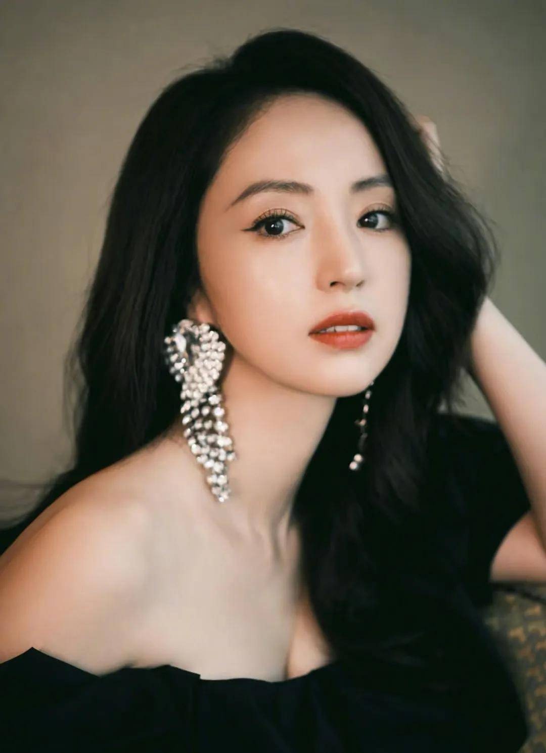 Ngọc nữ showbiz sắp ly dị Ngọc nữ showbiz sắp ly dị