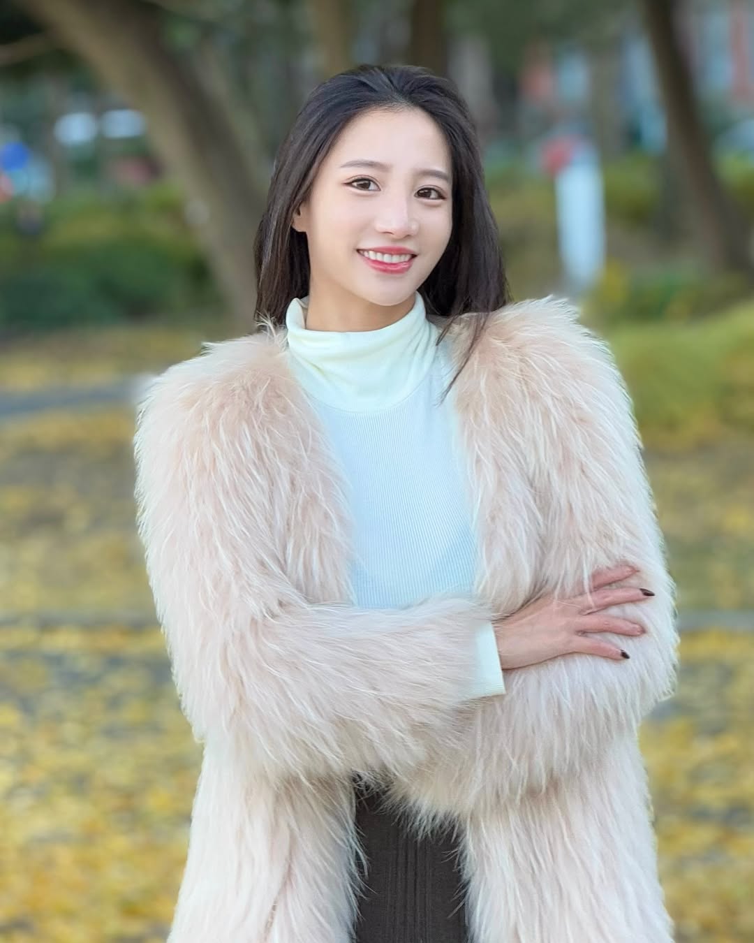 Mỹ nhân showbiz hết thời đi bán