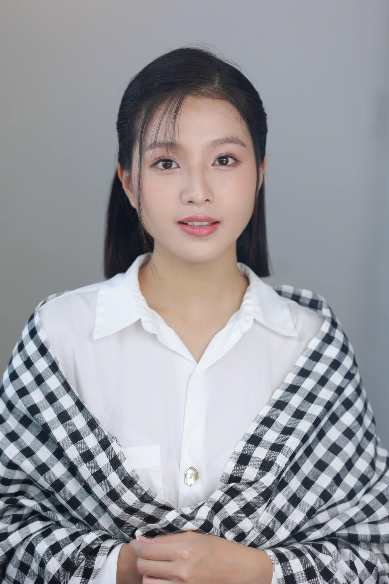 Mặt mộc đẹp không tỳ vết của nữ chính phim 4 tỷ view, có xứng là ngọc nữ thế hệ mới?- Ảnh 7.