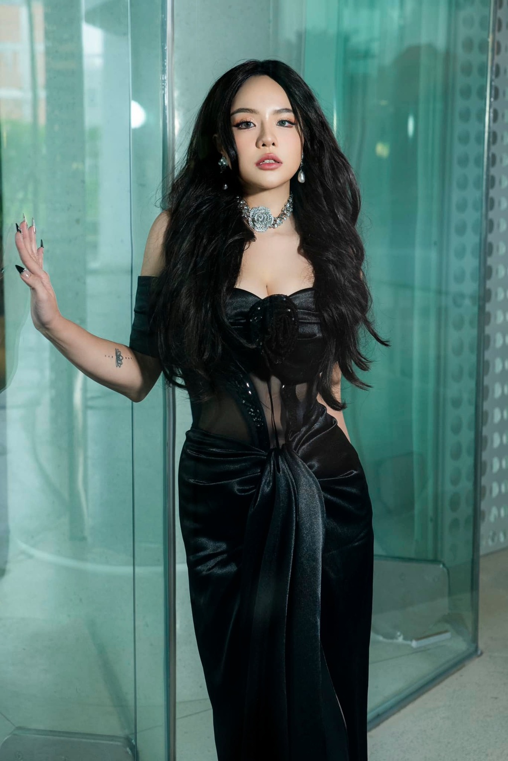 Chị Đẹp mang thai con đầu lòng với chồng kém 6 tuổi: Vắng bóng khỏi showbiz, check-in du lịch lia lịa- Ảnh 1.