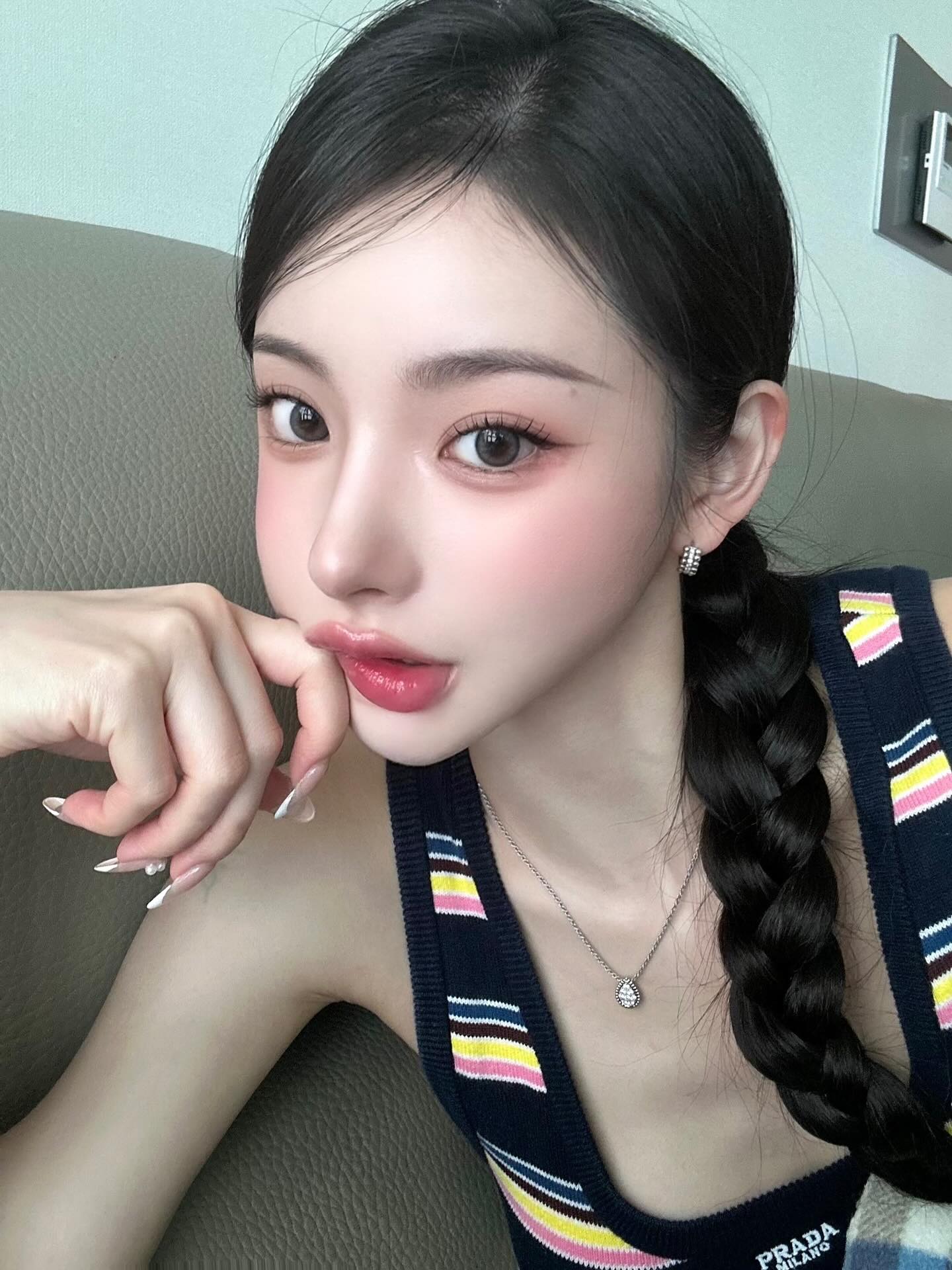 Một hot girl mạng lộ video mặt thật, netizen khuyên dừng ngay việc chỉnh sửa- Ảnh 8.