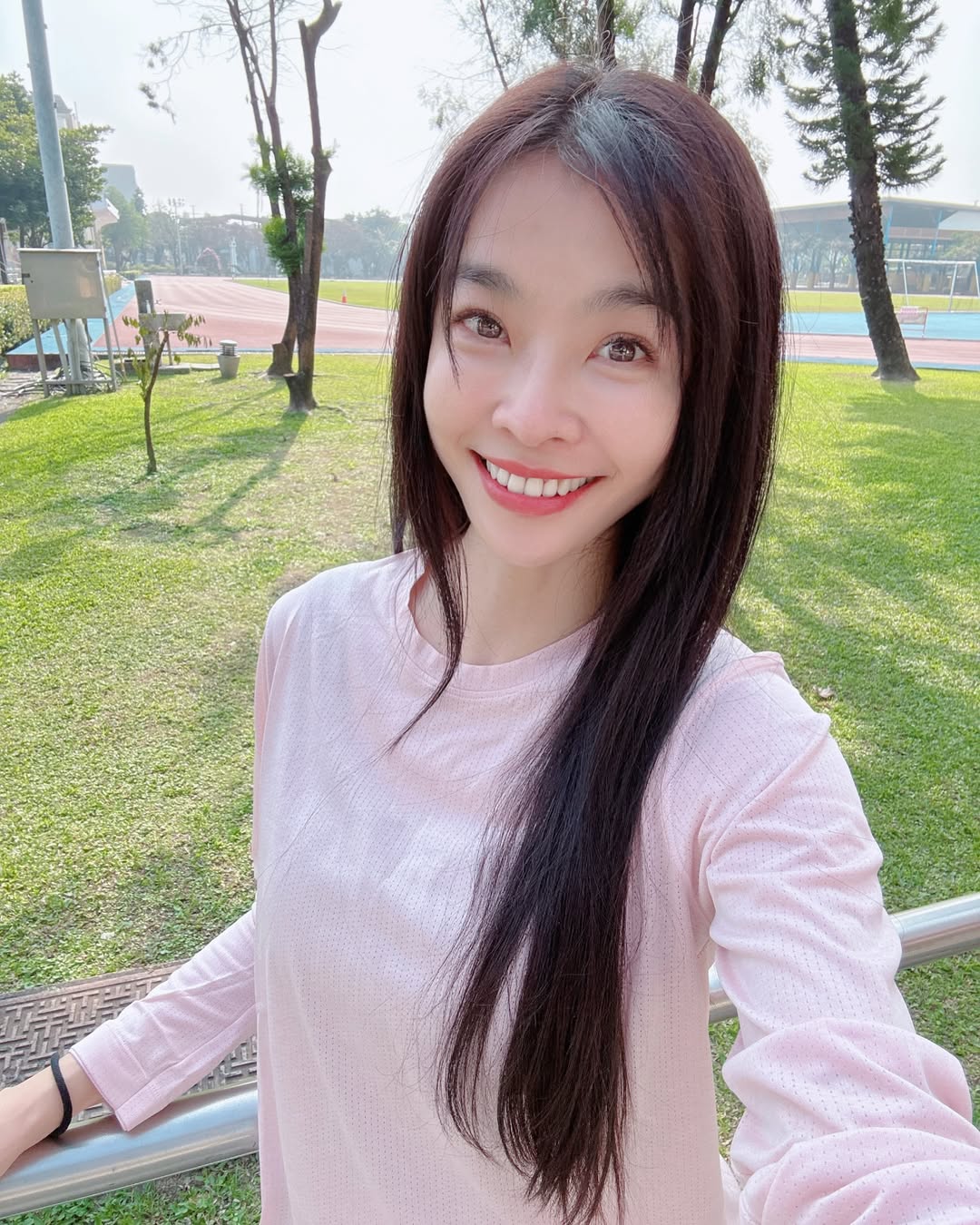 Nữ diễn viên bị chồng đâm đơn ly hôn vì khiếm khuyết sinh ra không có tử cung, cả đời chẳng thể sinh con- Ảnh 2.