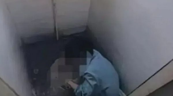 Công ty lắp camera quay lén nhân viên trong nhà vệ sinh 4 1737611589 464 width740height495 auto cropjpg