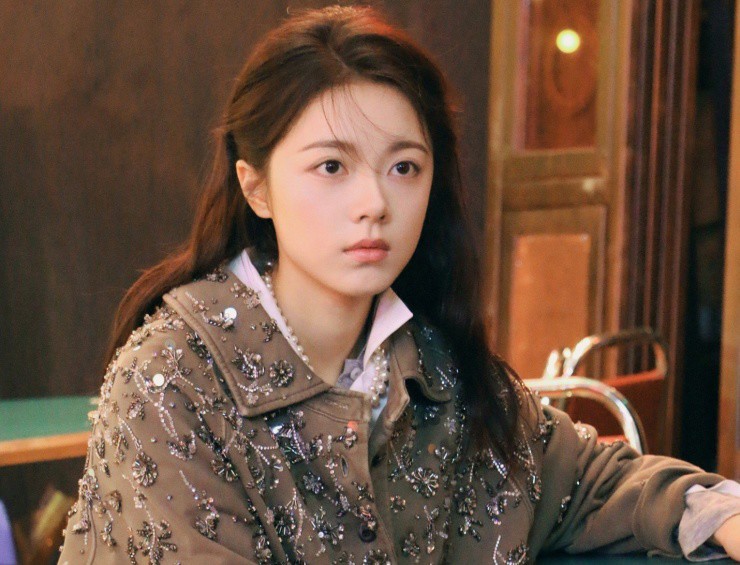 4-1738660236-176-width740height565 Mỹ nhân 10X lập kỷ lục hiếm có, được săn đón nhất màn ảnh Hoa ngữ là ai? - 9