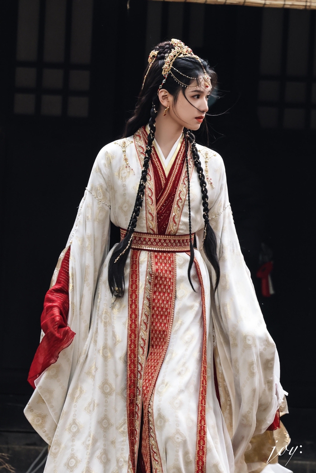 4-1741517983491171360050-1741525916812-17415259175781907818068 "Công chúa mù" đẹp nhất Trung Quốc hiện tại: Mỹ nhân cổ trang trời sinh, nhan sắc ở phim mới nghiêng nước nghiêng thành 4 1741517983491171360050 1741525916812 17415259175781907818068