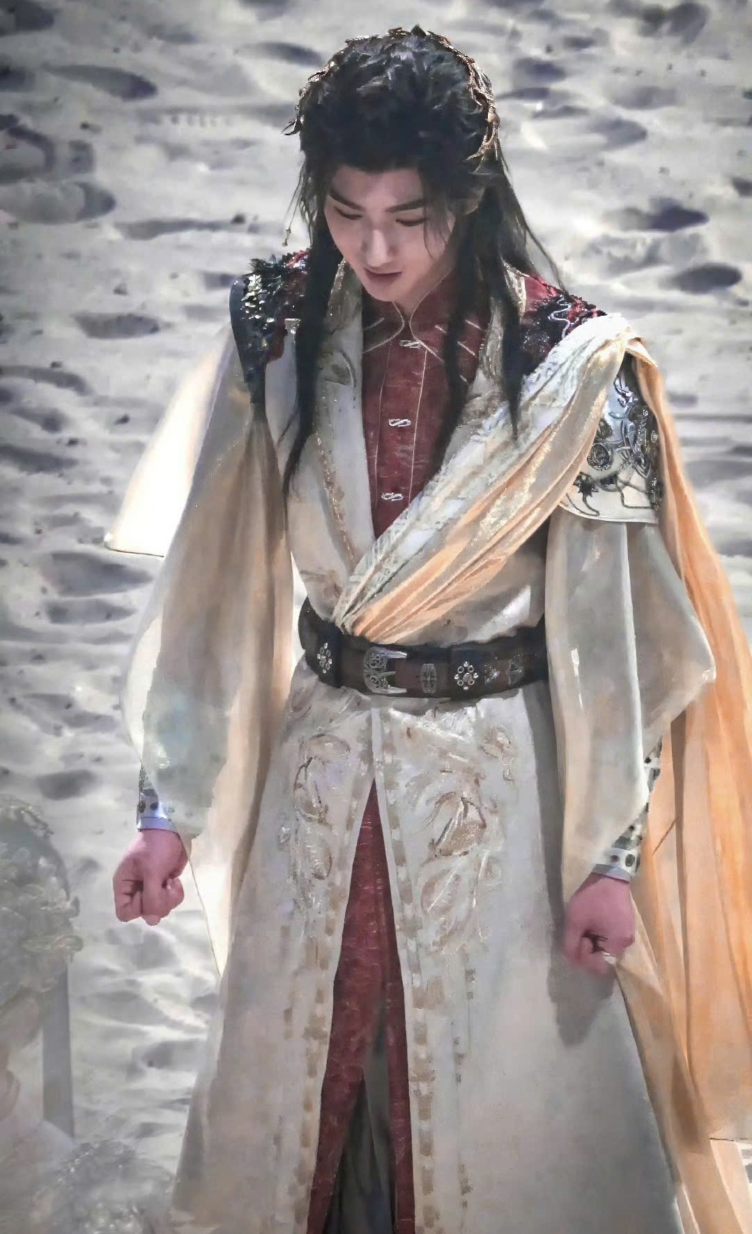 "Hoàng tử dị giới" Trung Quốc đẹp nhức nách: Nhan sắc vô thực ở phim mới, khí chất không chê vào đâu được 4 17461789024522096145792 1746179117495 1746179117584467521204 1746204268528 1746204268699489707677