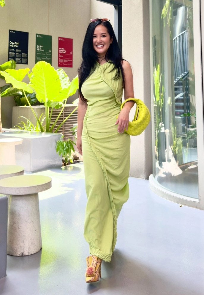 Diva Hồng Nhung rạng rỡ sau điều trị ung thư - 5