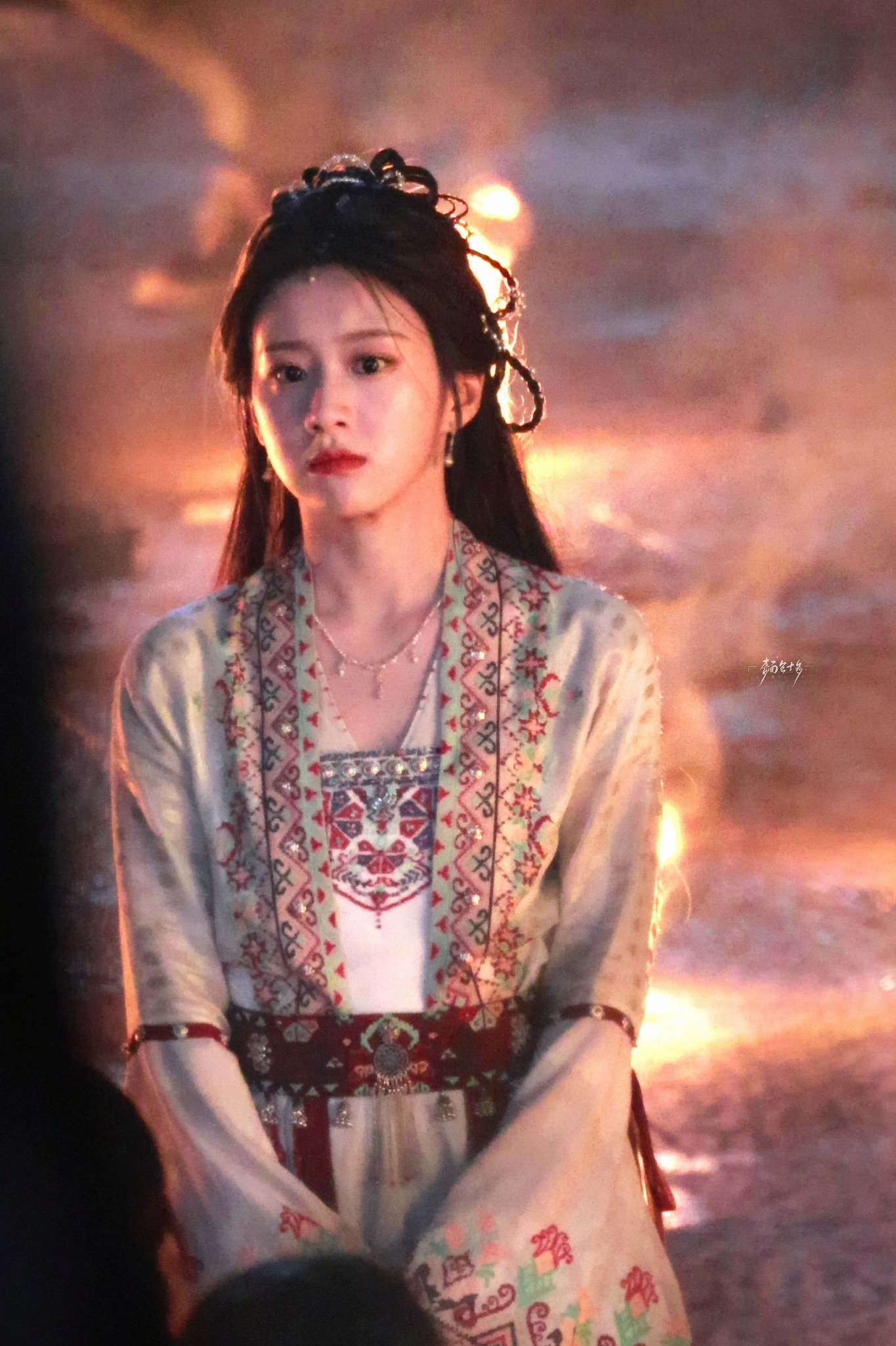 Sốc visual công chúa đẹp nhất Trung Quốc: Dung mạo nghiêng nước nghiêng thành, trắng phát sáng 9 người ngắm 10 người ưng- Ảnh 8.