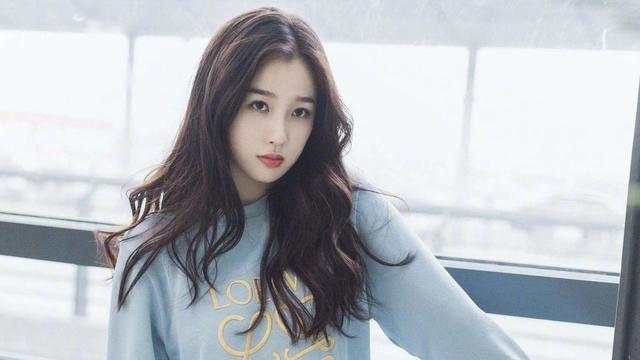 5,3 triệu người gục ngã trước mỹ nhân nhìn mặt đã thấy buồn cười: Tiểu thư hào môn hàng real,