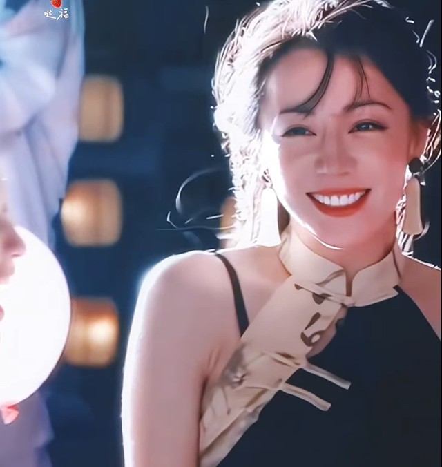 Mỹ nhân Trung Quốc không có đẹp nhất chỉ có đẹp hơn: Nụ cười làm điên đảo cả trời đất, đến sợi tóc cũng tuyệt đối điện ảnh- Ảnh 1. Mỹ nhân Trung Quốc không có đẹp nhất chỉ có đẹp hơn: Nụ cười làm điên đảo cả trời đất, đến sợi tóc cũng tuyệt đối điện ảnh- Ảnh 1.