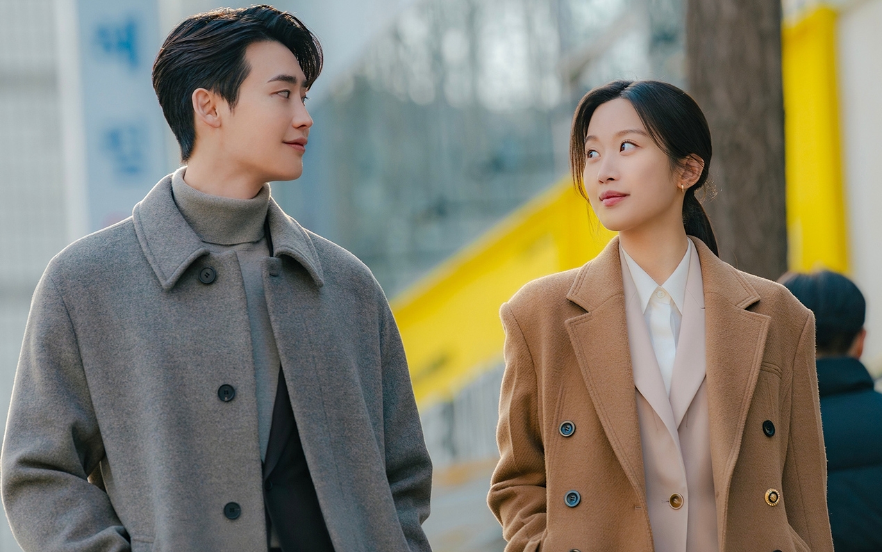 Phim Hàn nhạt như nước ốc mà rating vẫn top 1 cả nước: Cặp chính visual bén ngót, đứng chung auto đẹp đôi- Ảnh 1.