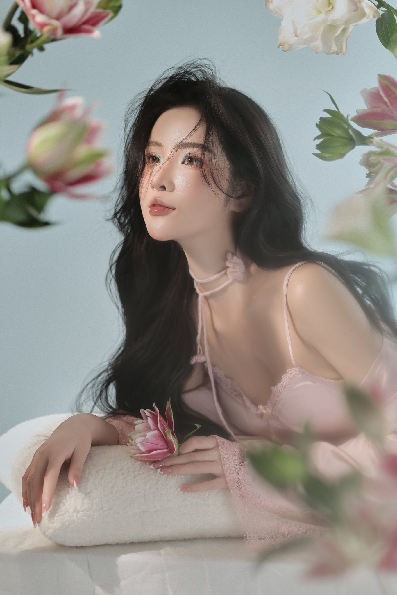 Thí sinh Miss Grand khoe vòng 1 ngồn ngộn khiến dân tình nhức mắt- Ảnh 4. Thí sinh Miss Grand khoe vòng 1 ngồn ngộn khiến dân tình nhức mắt- Ảnh 4.