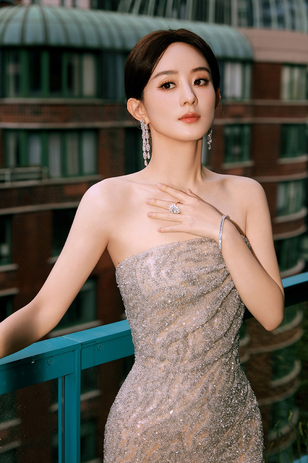 6 mỹ nhân có cát-xê cao nhất Trung Quốc 2025: Địch Lệ Nhiệt Ba xếp hạng chót, xem tới hạng 1 mà giật mình- Ảnh 5.