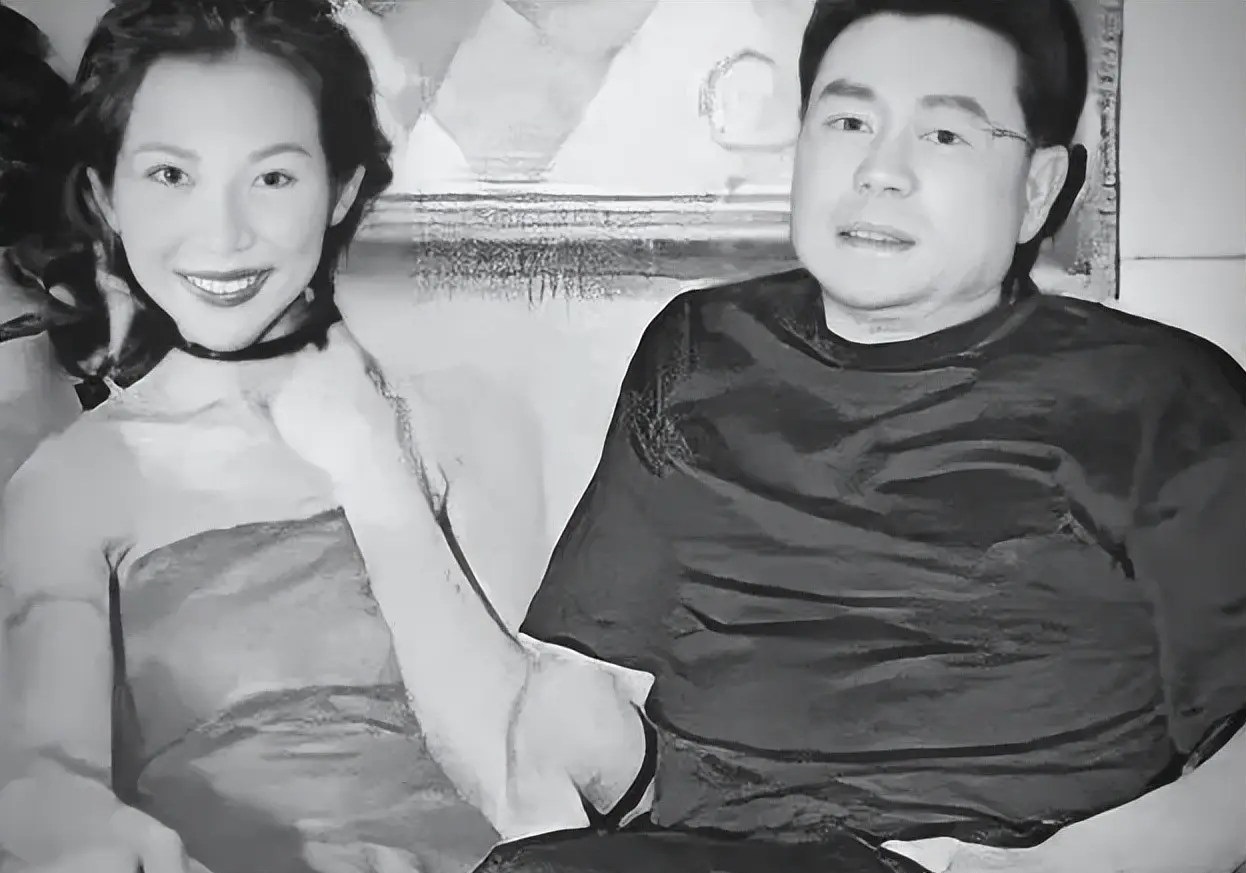 Mỹ nhân Chân Hoàn Truyện bị bán cho tỷ phú, phải sinh con trai để làm hài lòng mẹ chồng- Ảnh 4. Mỹ nhân Chân Hoàn Truyện bị bán cho tỷ phú, phải sinh con trai để làm hài lòng mẹ chồng- Ảnh 4.