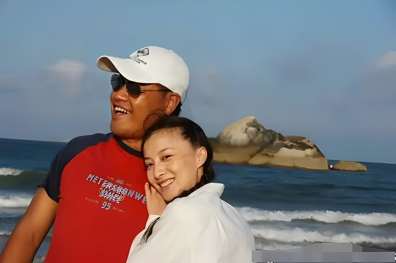 Sao nữ kết hôn chỉ sau 6 ngày hẹn hò, từng sợ sinh con vì chồng kém sắc- Ảnh 4. Sao nữ kết hôn chỉ sau 6 ngày hẹn hò, từng sợ sinh con vì chồng kém sắc- Ảnh 4.