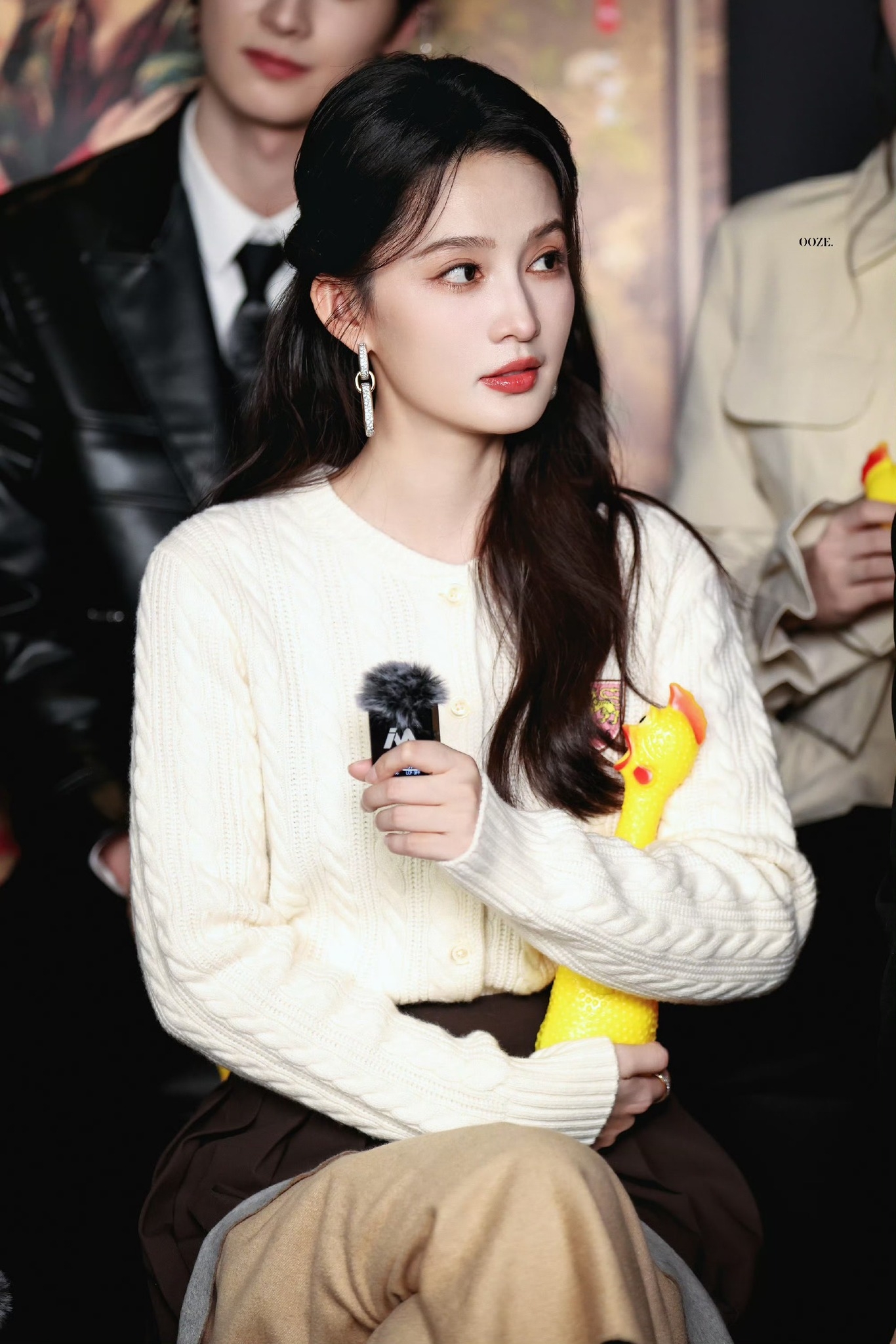 Trung Quốc 1,4 tỷ người có đúng 1 mỹ nhân đẹp như hoa hồng trắng giữa sa mạc: Visual tuyệt tác không gì sánh nổi- Ảnh 9.