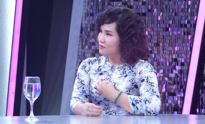 Tiến sĩ Tô Nhi A khuyên người phụ nữ phải dứt khoát rời đi.