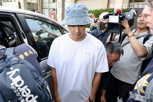 Chiếc điện thoại đưa gần 50 sao hạng A vào trại giam- Ảnh 4. Chiếc điện thoại đưa gần 50 sao hạng A vào trại giam- Ảnh 4.