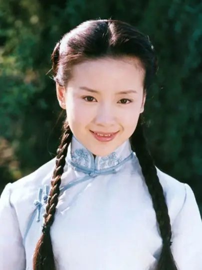 Hơn 20 năm trước, từng có một ngọc nữ không cần trang điểm và ăn diện cầu kỳ vẫn