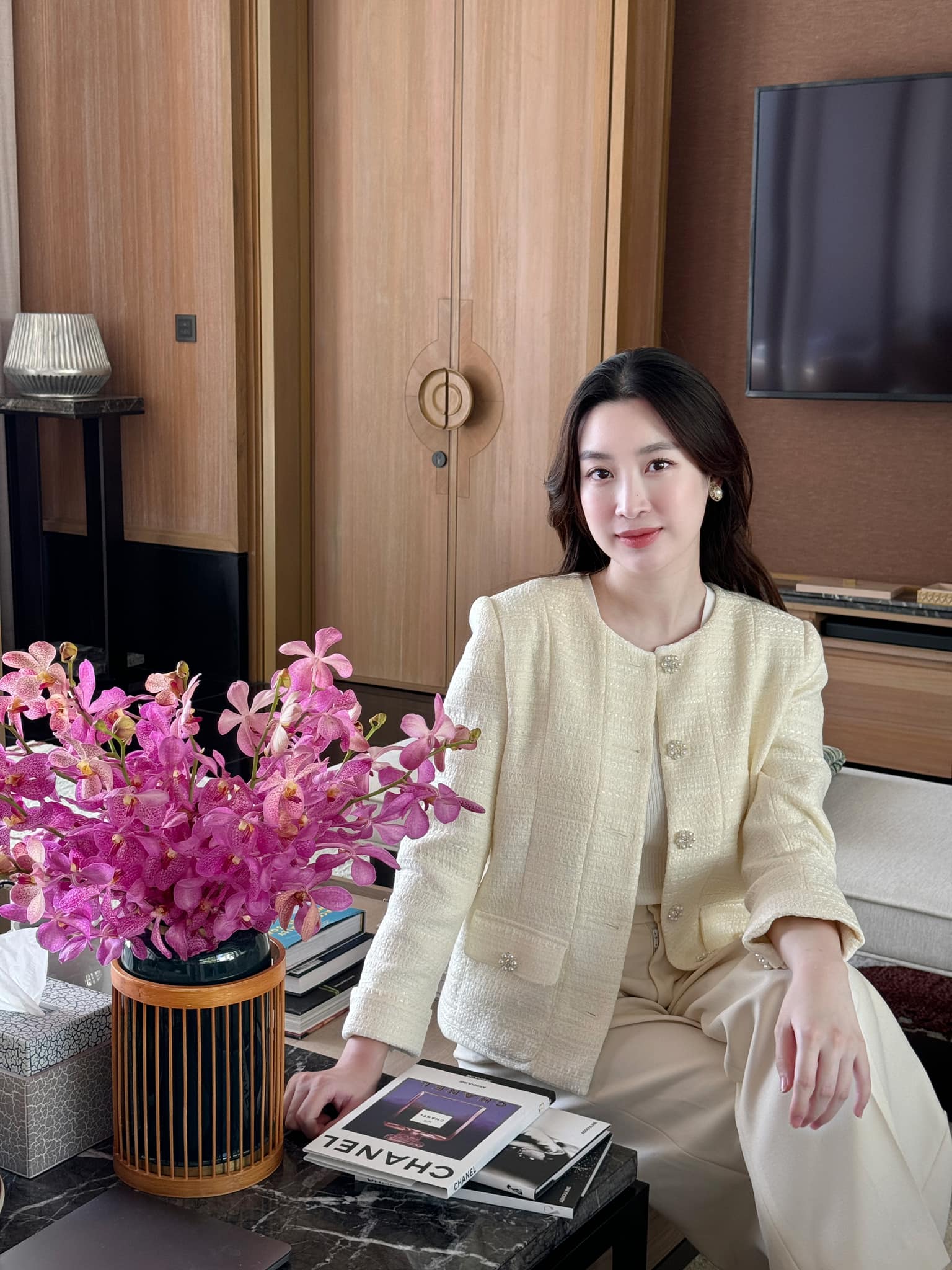 Hoa hậu Đỗ Mỹ Linh lộ mặt mộc thiếu son phấn, visual không chỉnh sửa khác lạ ra sao?- Ảnh 9.