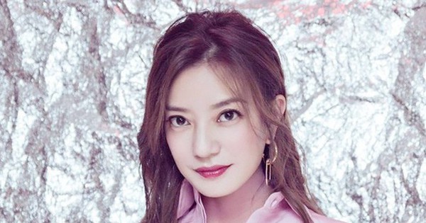 Triệu Vy tái xuất mạng xã hội sau ly hôn 41 17415011658001278596480 0 0 336 642 crop 17415011770461062824567jpg