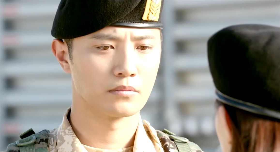 Dụi mắt 7749 lần vẫn không nhận ra mỹ nam đẹp nhất Hậu Duệ Mặt Trời, sao anh lại ra nông nỗi này?- Ảnh 6.