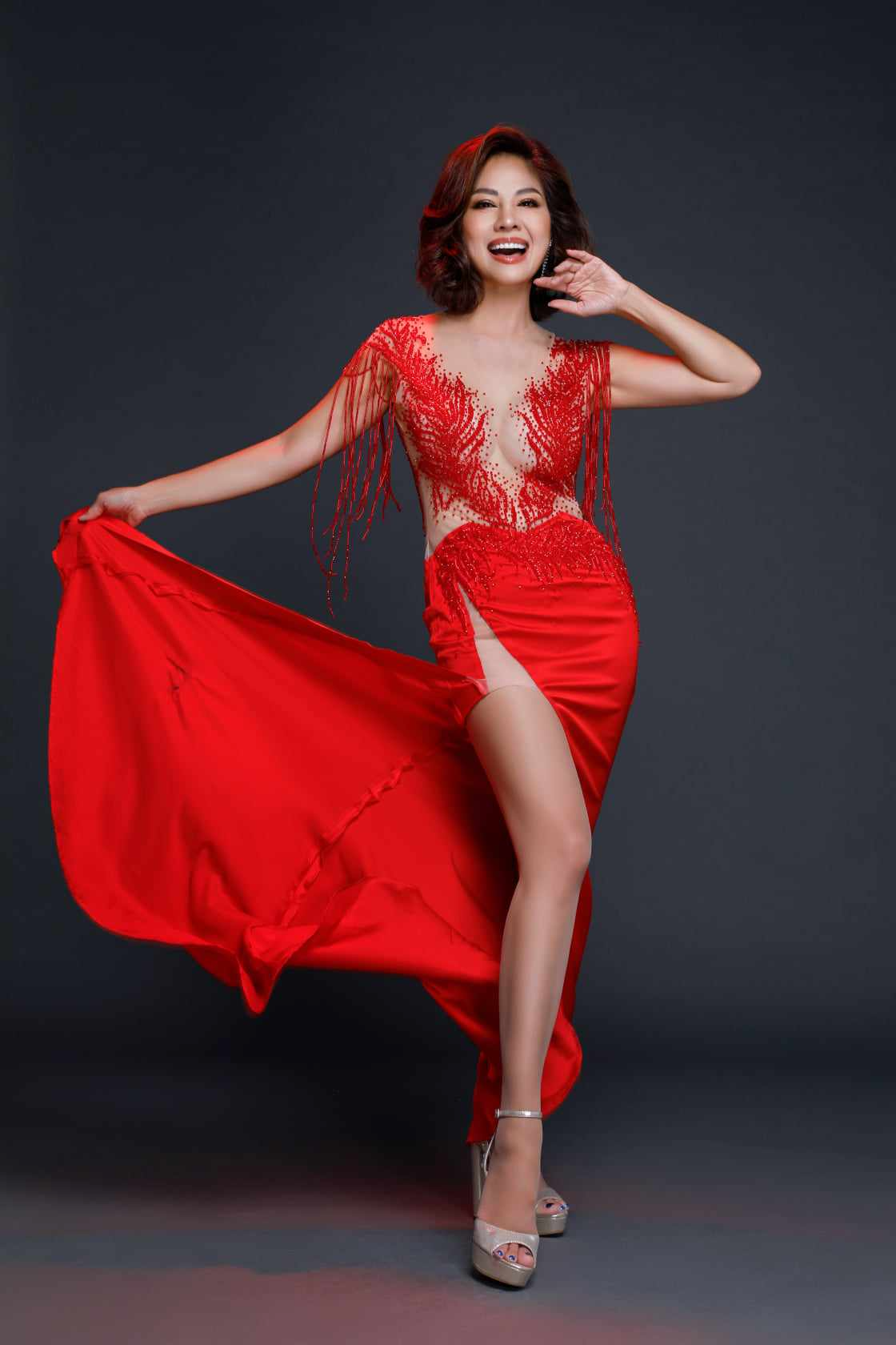 Bi kịch hôn nhân của nữ ca sĩ Việt: Chồng ngoại tình ngay trong đêm tân hồn, bật khóc giữa chốn đông người vì tổn thương- Ảnh 3.