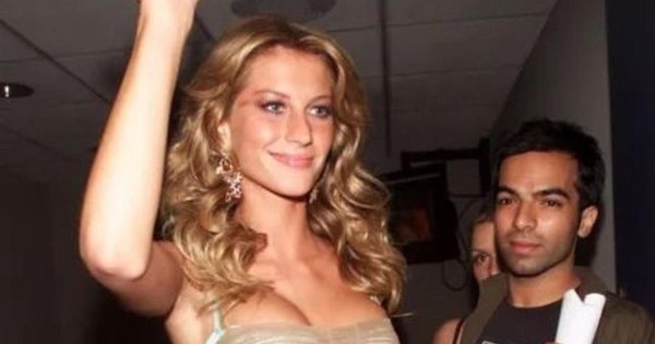 Vết ố của thiên thần nội y được khao khát nhất thế giới 29 Vết ố của thiên thần nội y được khao khát nhất thế giới 41yz0qck8w1 qh23xvdhbg2 841dn5l2 3062 8044 1738995227772 1738995228321219356125 94 0 432 645 crop 1738995479014687032100jpg