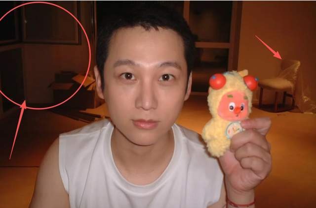 Lộ danh tính 2 ngôi sao nghi dính líu đến vụ